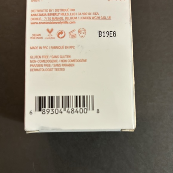 Anastasia Dewy Set Setting Spray 3.4Fl. Oz - Picture 3 of 3